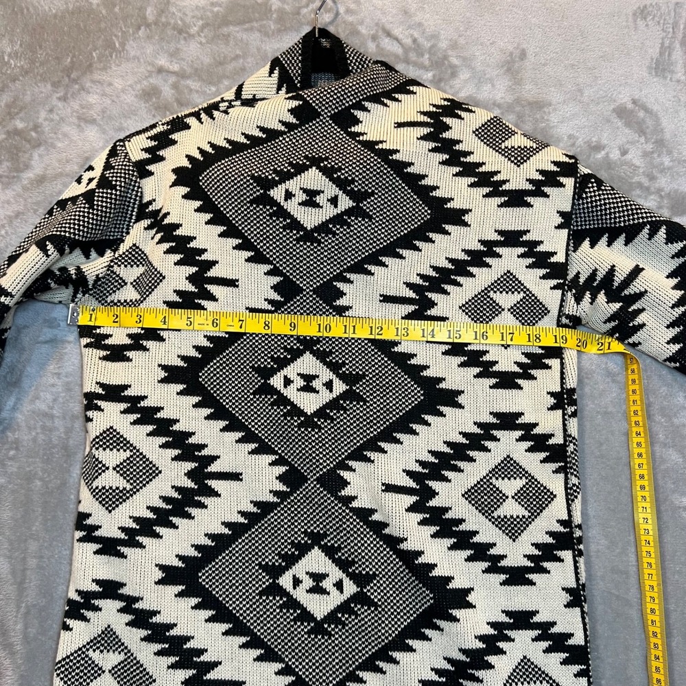 ii Sisters Boho Southwestern  Waterfall Cardigan‎ Women's S/M Black & Cream - Picture 6 of 9